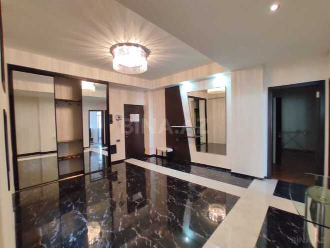 İcarəyə verilir 4 otaqlı yeni tikili 220 m², 28 May m., photo 28 from 29