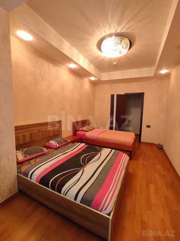 İcarəyə verilir 4 otaqlı yeni tikili 220 m², 28 May m., photo 17 from 29