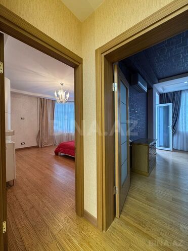 Продаётся 4-комн. новостройка 185 м², м. Низами, photo 15 from 28