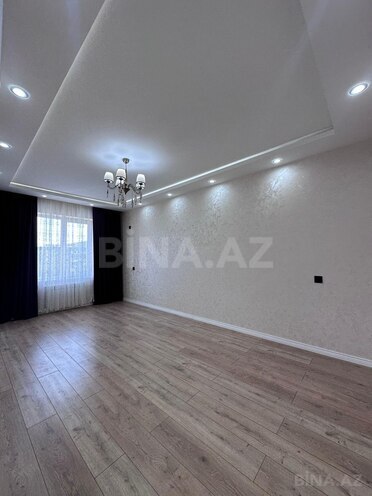 Продаётся 3-комн. вторичка 70 м², м. Ази Асланов, photo 1 from 14