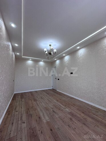 Продаётся 3-комн. вторичка 70 м², м. Ази Асланов, photo 4 from 14