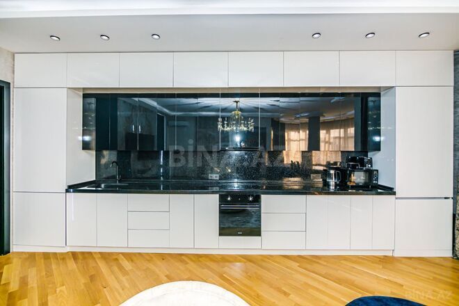 Сдаётся 2-комн. новостройка 110 м², м. Низами, photo 6 from 19