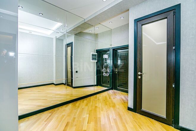 Сдаётся 2-комн. новостройка 110 м², м. Низами, photo 18 from 19