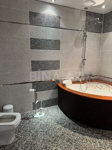 Продаётся 6-комн. новостройка 350 м², м. 8 ноября, photo 1 from 28