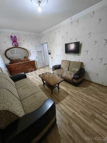 İcarəyə verilir 1 otaqlı köhnə tikili 33 m², İnşaatçılar m., photo 1 from 7