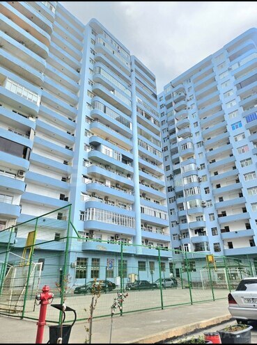 Продаётся 3-комн. новостройка 120 м², м. Кара Караев, photo 1 from 25