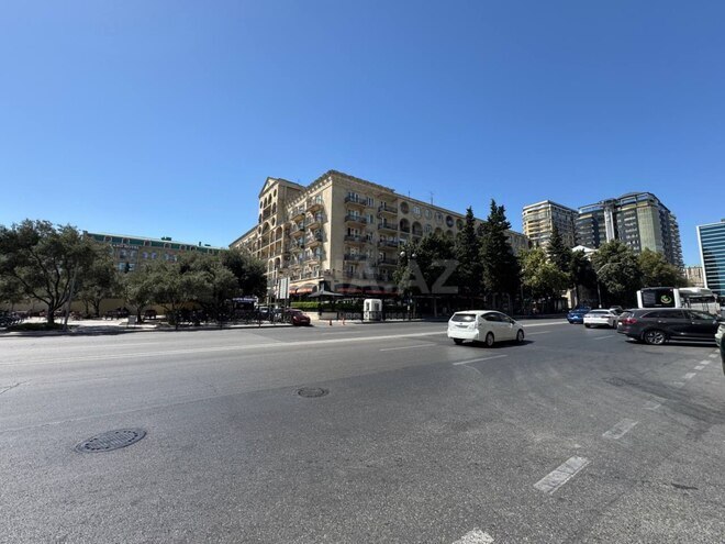 Satılır 3 otaqlı köhnə tikili 75 m², Nizami m., photo 18 from 20