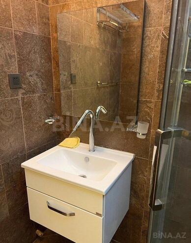 Сдаётся 2-комн. вторичка 70 м², Насиминский  р., photo 18 from 23