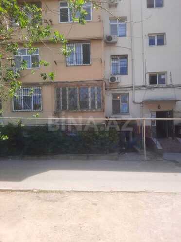 Продаётся 3-комн. вторичка 70 м², м. Нефтчиляр, photo 3 from 13