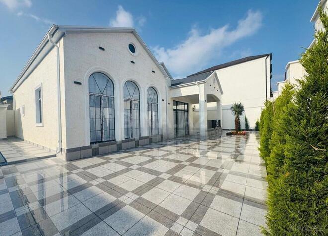 Продаётся 4-комн. дом/дача 250 м², пос. Новханы, photo 1 from 19