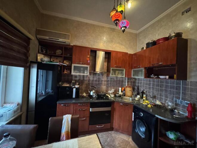 Продаётся 2-комн. вторичка 54 м², м. Ичеришехер, photo 12 from 24