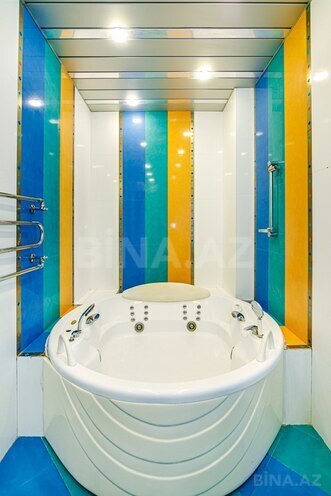 İcarəyə verilir 3 otaqlı yeni tikili 190 m², 28 May m., photo 21 from 32