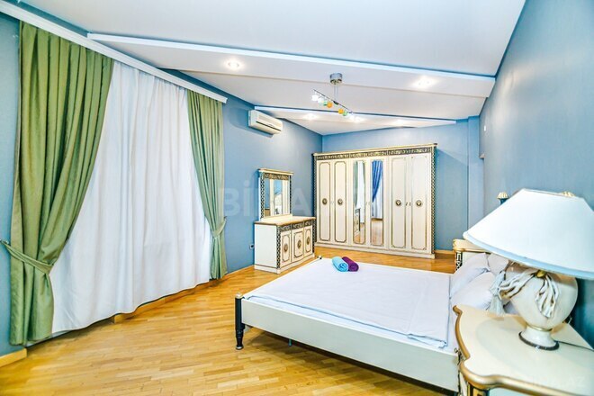 İcarəyə verilir 3 otaqlı yeni tikili 190 m², 28 May m., photo 4 from 32