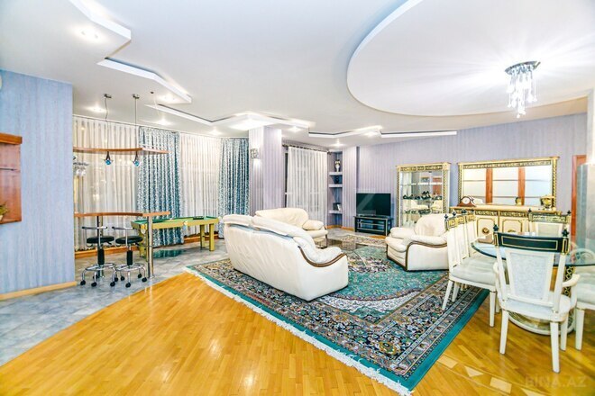 İcarəyə verilir 3 otaqlı yeni tikili 190 m², 28 May m., photo 11 from 32