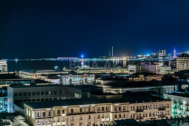 İcarəyə verilir 3 otaqlı yeni tikili 190 m², 28 May m., photo 25 from 32