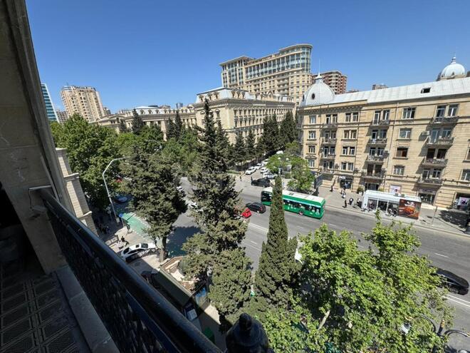 Satılır 3 otaqlı köhnə tikili 80 m², Nizami m., photo 13 from 18