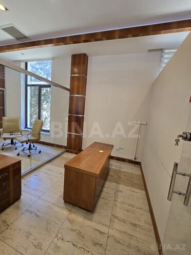 İcarəyə verilir  obyekt 220 m², 28 May m., photo 12 from 16