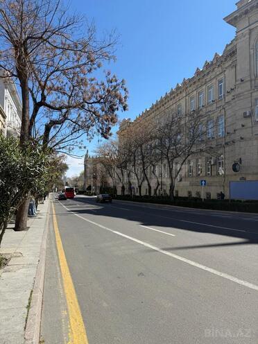 Satılır 4 otaqlı köhnə tikili 130 m², İçəri Şəhər m., photo 13 from 17