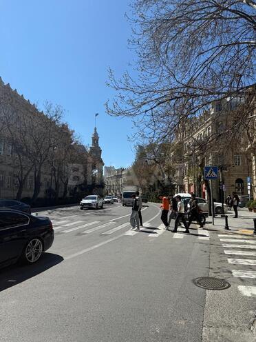 Satılır 4 otaqlı köhnə tikili 130 m², İçəri Şəhər m., photo 11 from 17