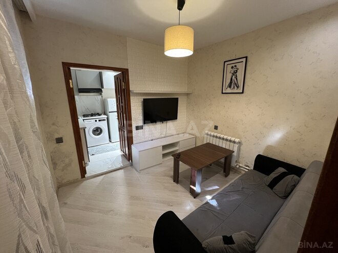 Satılır 2 otaqlı köhnə tikili 40 m², Bayıl q., photo 1 from 10