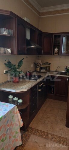 Satılır 4 otaqlı köhnə tikili 125 m², Sahil m., photo 15 from 25