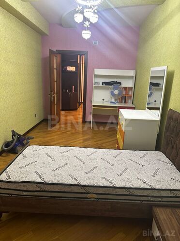 Сдаётся 3-комн. новостройка 145 м², м. 20 января, photo 11 from 29