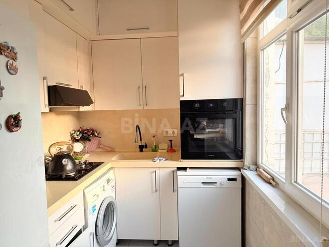 Satılır 3 otaqlı köhnə tikili 75 m², Azadlıq Prospekti m., photo 9 from 13
