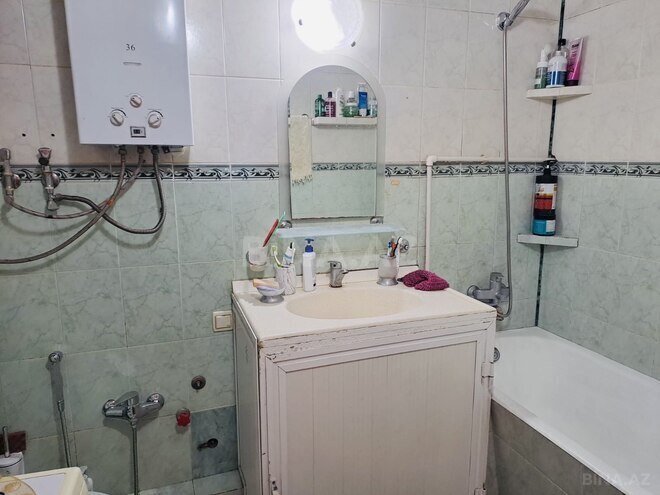Satılır 2 otaqlı köhnə tikili 75 m², Nərimanov r., photo 17 from 18