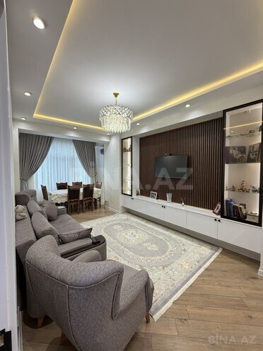 Продаётся 3-комн. новостройка 90 м², м. Нефтчиляр, photo 1 from 12