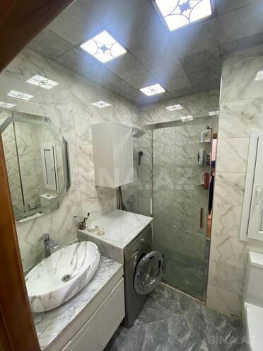 Satılır 4 otaqlı köhnə tikili 100 m², İnşaatçılar m., photo 10 from 12