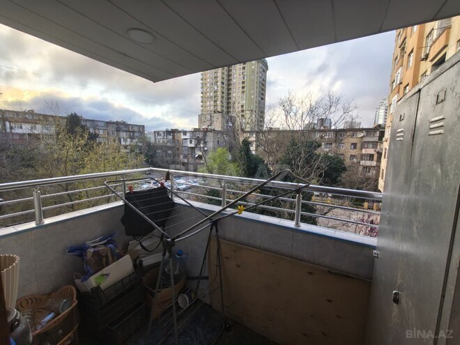 Satılır 3 otaqlı köhnə tikili 65 m², Elmlər Akademiyası m., photo 15 from 17