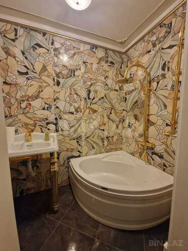 Satılır 5 otaqlı köhnə tikili 220 m², Sahil m., photo 22 from 25