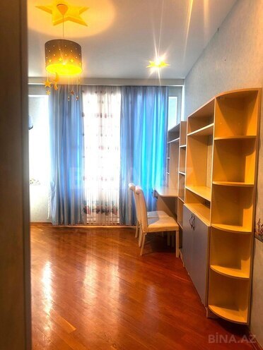 Сдаётся 3-комн. новостройка 120 м², м. 8 ноября, photo 8 from 10