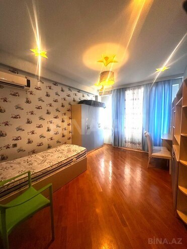 Сдаётся 3-комн. новостройка 120 м², м. 8 ноября, photo 5 from 10