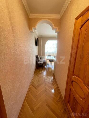 Сдаётся 3-комн. вторичка 80 м², м. Кара Караев, photo 10 from 18
