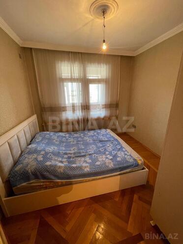 Сдаётся 3-комн. вторичка 80 м², м. Кара Караев, photo 9 from 18