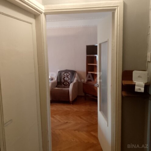 İcarəyə verilir 2 otaqlı köhnə tikili 70 m², Nərimanov r., photo 1 from 14