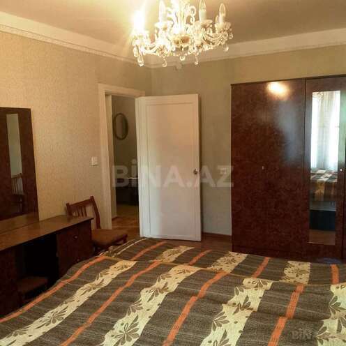 İcarəyə verilir 2 otaqlı köhnə tikili 70 m², Nərimanov r., photo 12 from 14