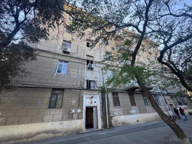 Satılır 5 otaqlı köhnə tikili 135 m², Nəriman Nərimanov m., photo 1 from 13