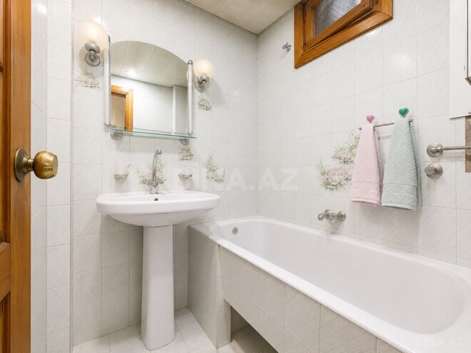 Satılır 2 otaqlı köhnə tikili 52 m², Nərimanov r., photo 7 from 14