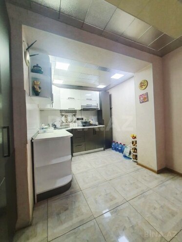 Satılır 3 otaqlı köhnə tikili 75 m², İnşaatçılar m., photo 7 from 11