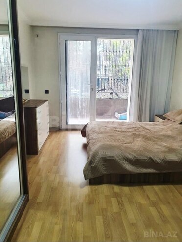 Satılır 3 otaqlı köhnə tikili 75 m², İnşaatçılar m., photo 5 from 11