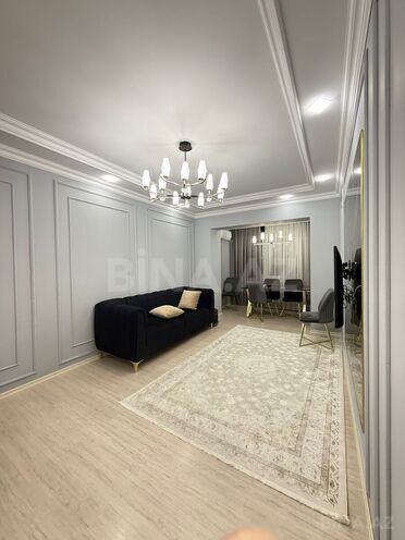 Satılır 3 otaqlı köhnə tikili 90 m², Yeni Yasamal q., photo 1 from 13