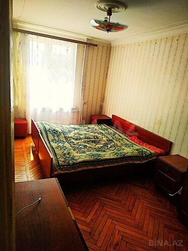 Продаётся 2-комн. вторичка 45 м², м. Кара Караев, photo 6 from 10