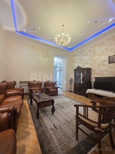 Продаётся 3-комн. вторичка 100 м², м. Низами, photo 5 from 15