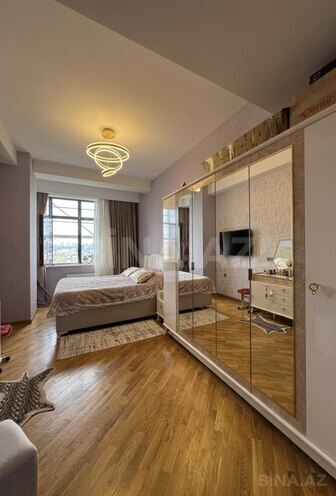 Продаётся 3-комн. новостройка 105 м², м. Элмляр Академиясы, photo 7 from 9