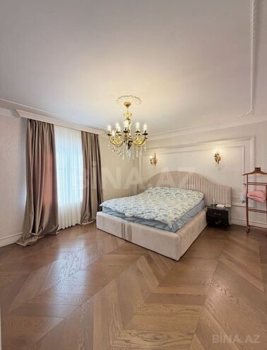 Satılır 4 otaqlı köhnə tikili 215 m², Sahil m., photo 11 from 22