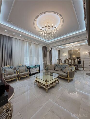 Satılır 4 otaqlı köhnə tikili 215 m², Sahil m., photo 1 from 22