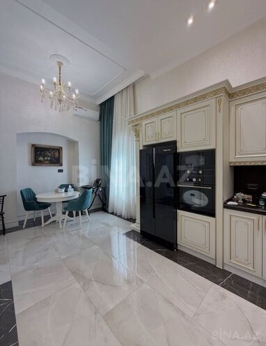 Satılır 4 otaqlı köhnə tikili 215 m², Sahil m., photo 20 from 22