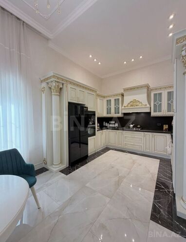 Satılır 4 otaqlı köhnə tikili 215 m², Sahil m., photo 18 from 22